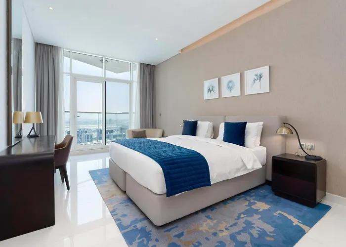 Luxury Canal-View Stay In Damac Privee