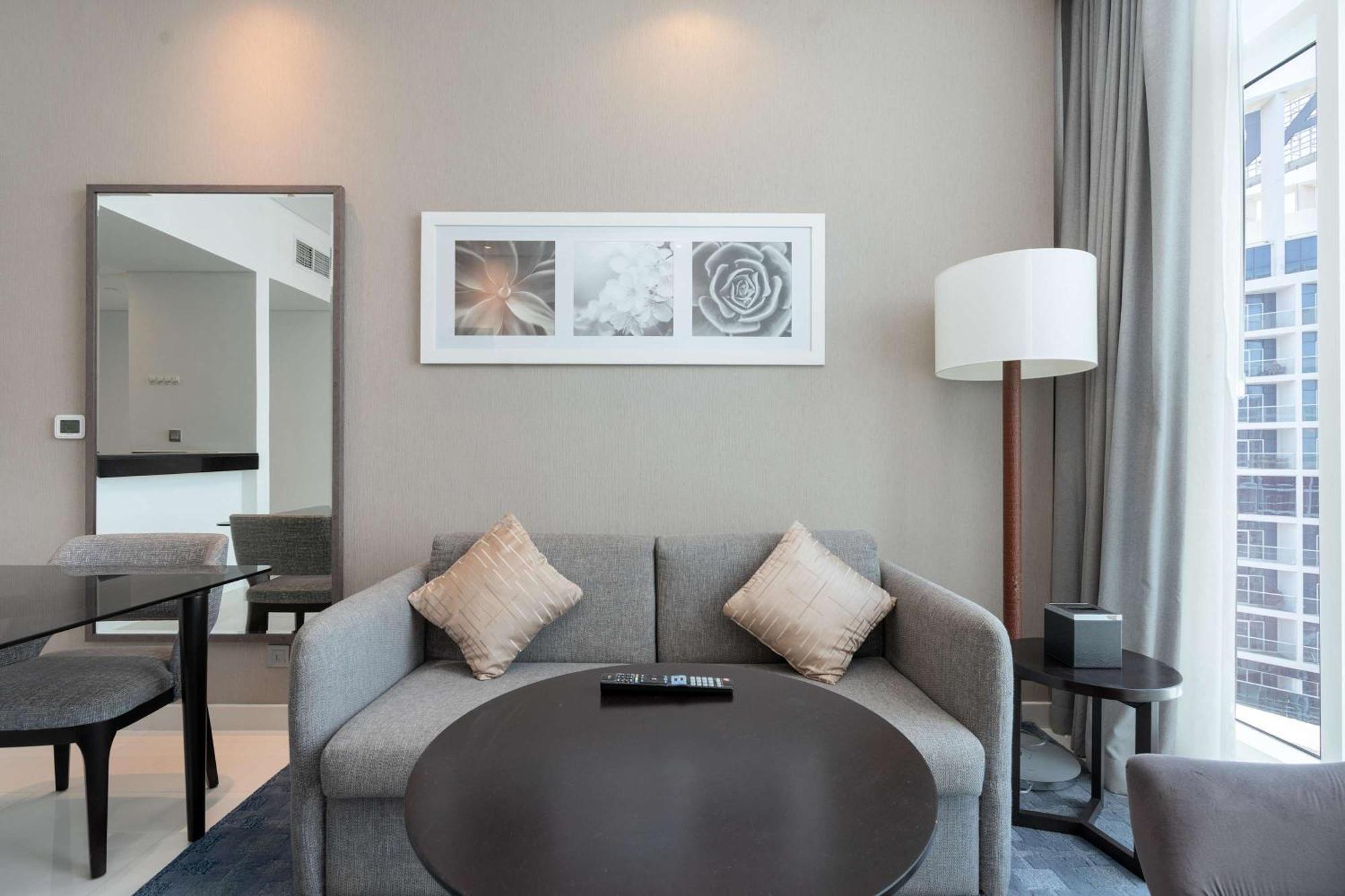 Apartment Luxury Canal-view In Damac Privee
