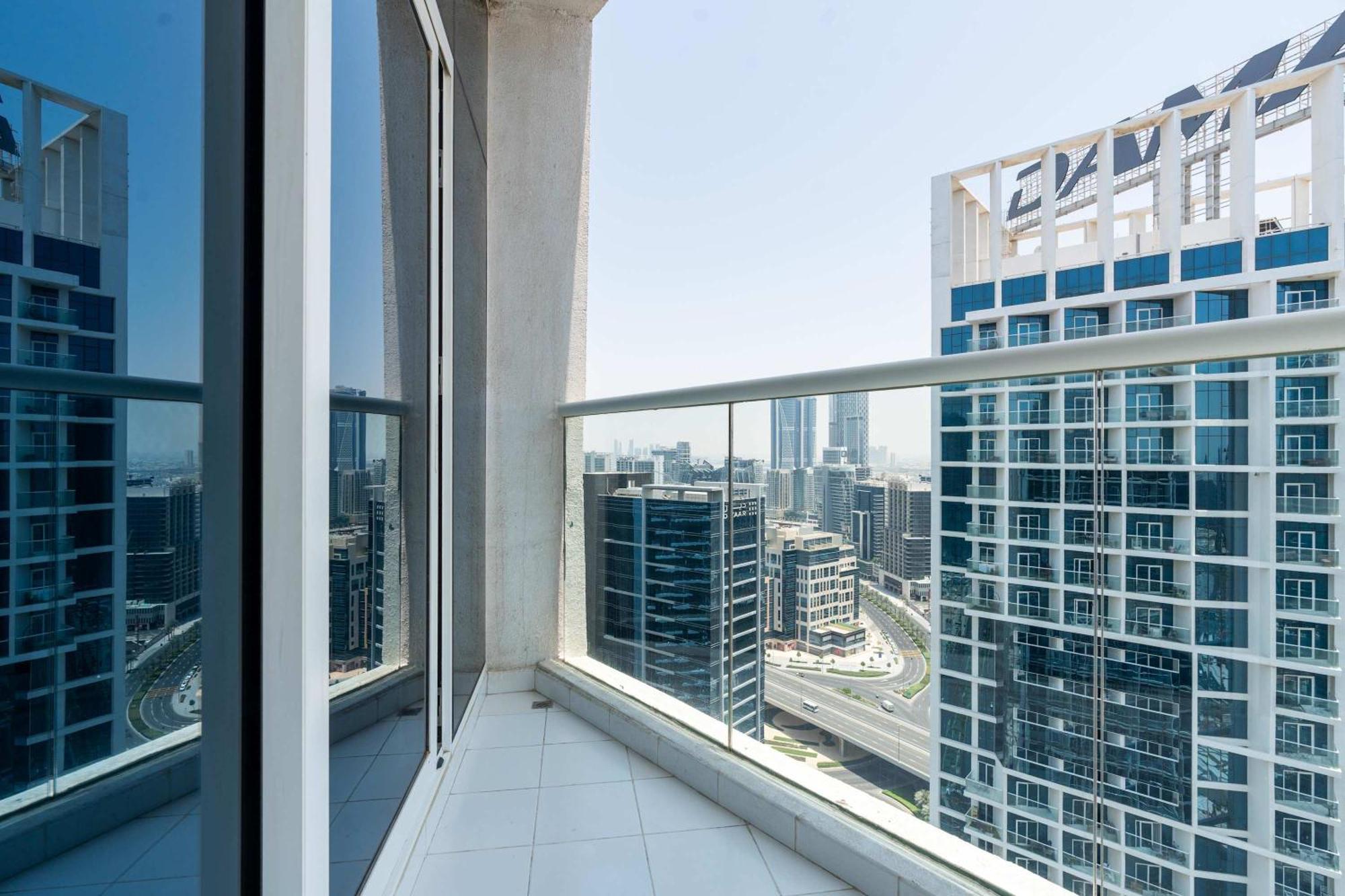 Apartment Luxury Canal-view In Damac Privee Dubai