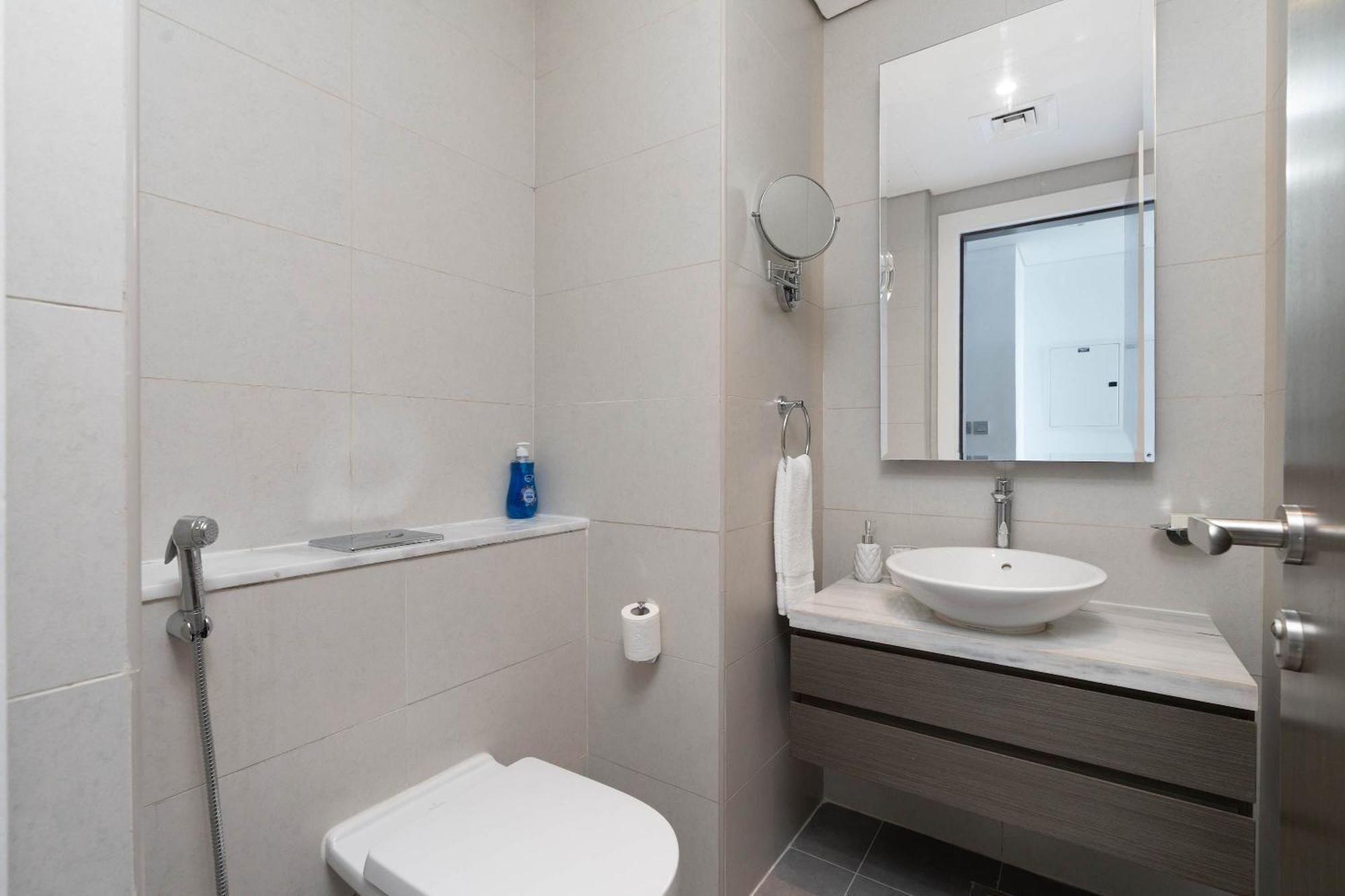Apartment Luxury Canal-view In Damac Privee *